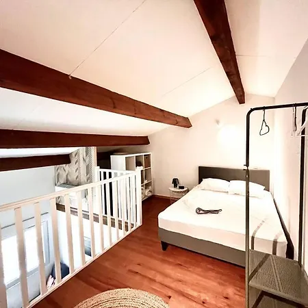 Meuble Avec Mezzanine Oletta (Corsica)