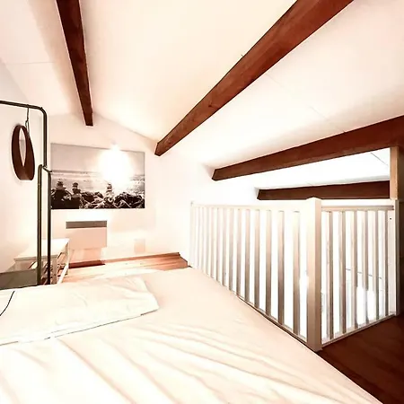 Appartement Meuble Avec Mezzanine *
