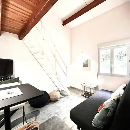 Meuble Avec Mezzanine Oletta (Corsica)